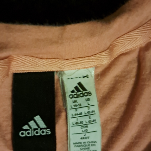 Women's Adidas fitted t-shirt, slightly used, peach colour, large - Picture 2 of 3